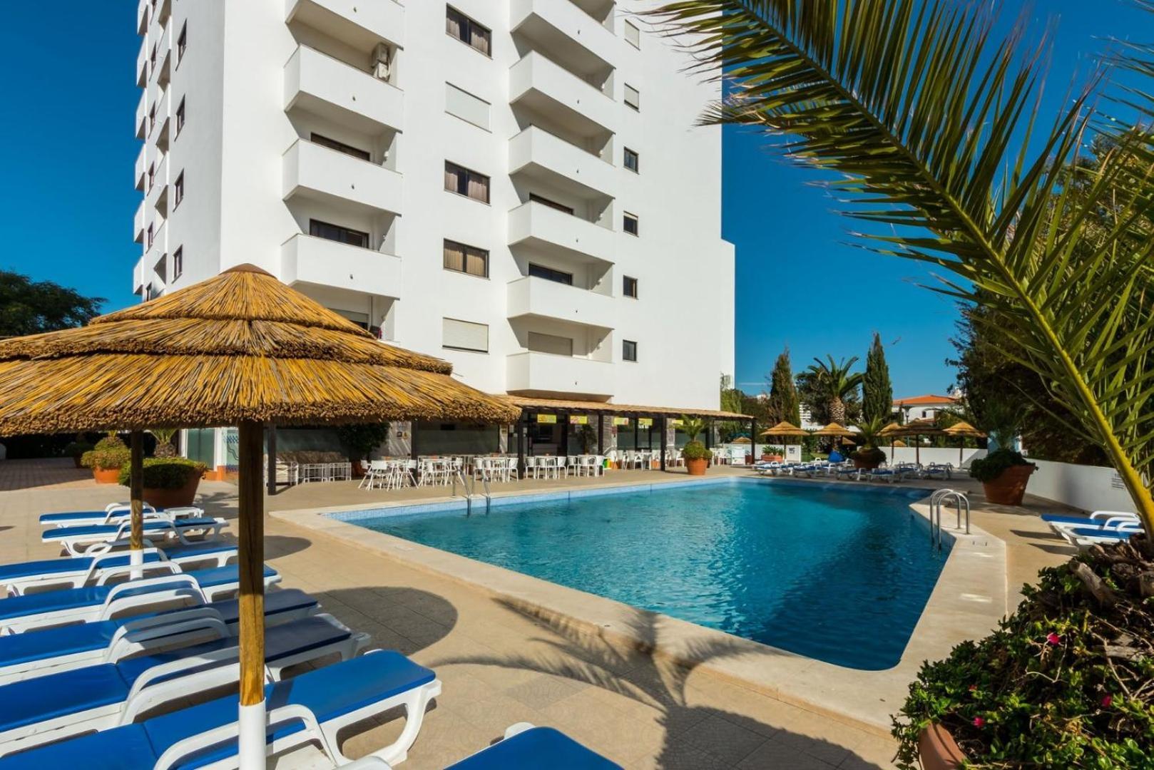 Апартаменти The Albufeira Concierge - Pool & Sunset Balconies Екстер'єр фото