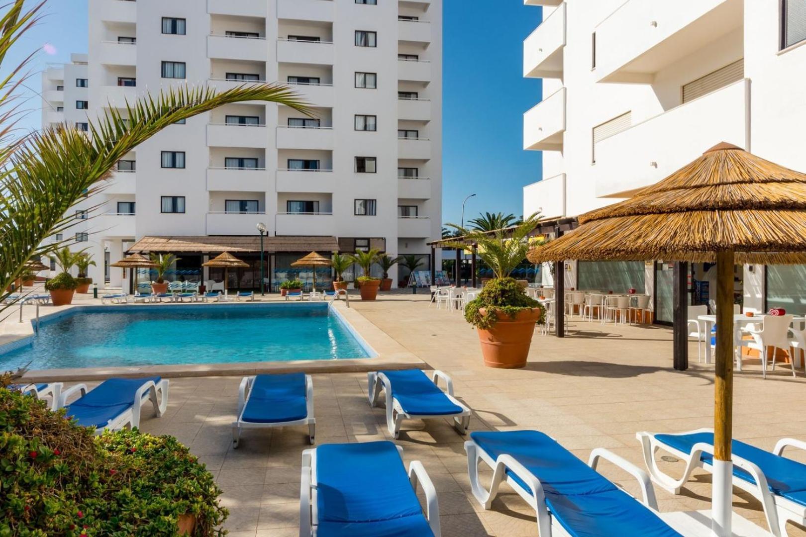 Апартаменти The Albufeira Concierge - Pool & Sunset Balconies Екстер'єр фото